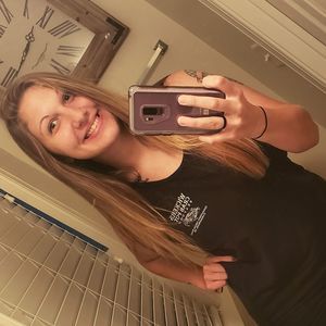 Meet your Posher, Kayla